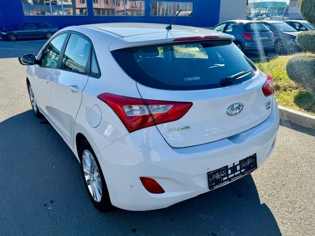 Hyundai I30 1.6CRDI-2014г - изображение 4