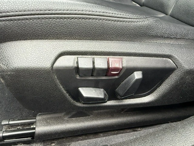 BMW 318 KEYLESS/MEMORY/ПОДГРЕВ/КОЖА/HIFI, снимка 14 - Автомобили и джипове - 56630083