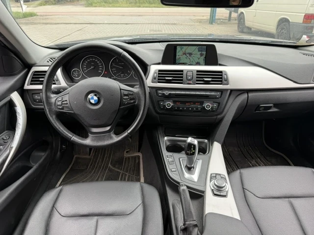 BMW 318 KEYLESS/MEMORY/ПОДГРЕВ/КОЖА/HIFI, снимка 10 - Автомобили и джипове - 56630083