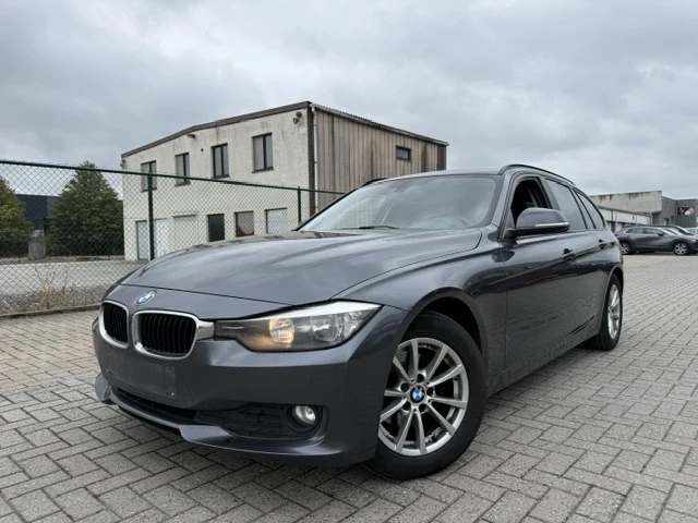 BMW 318 KEYLESS/MEMORY/ПОДГРЕВ/КОЖА/HIFI, снимка 2 - Автомобили и джипове - 56630083
