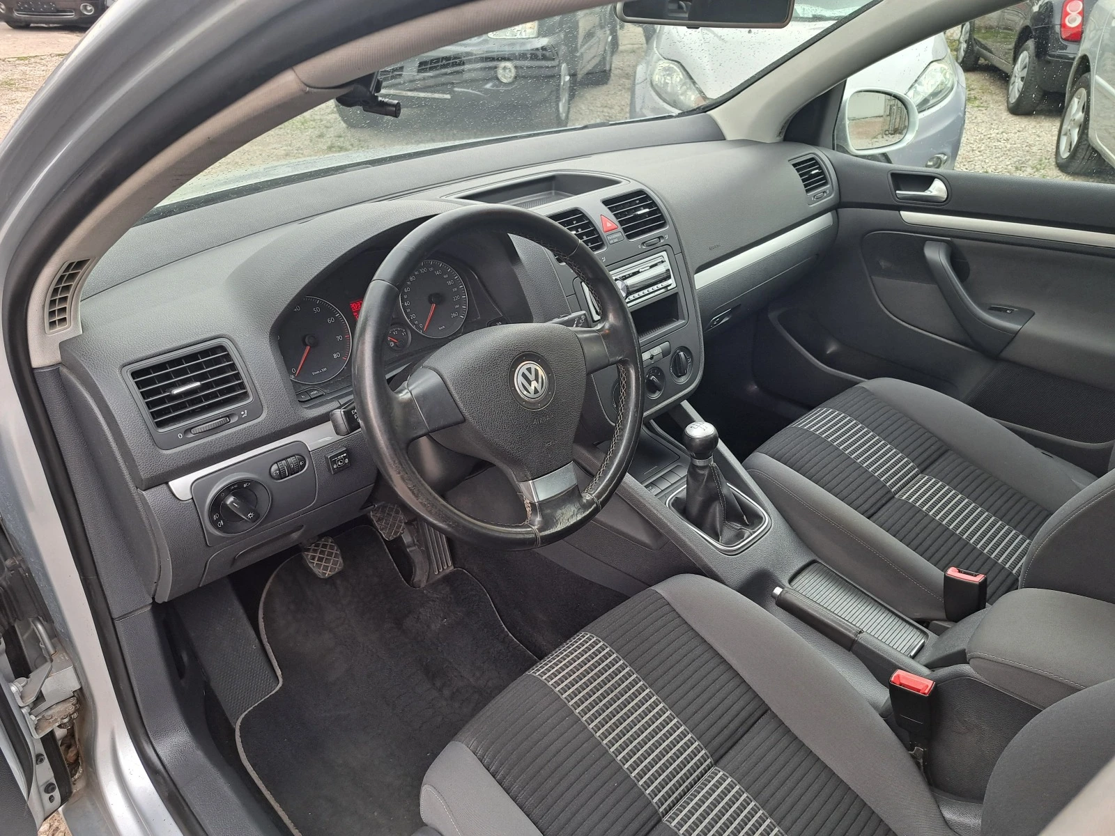 VW Golf 1.6.GPL.102ks - изображение 8