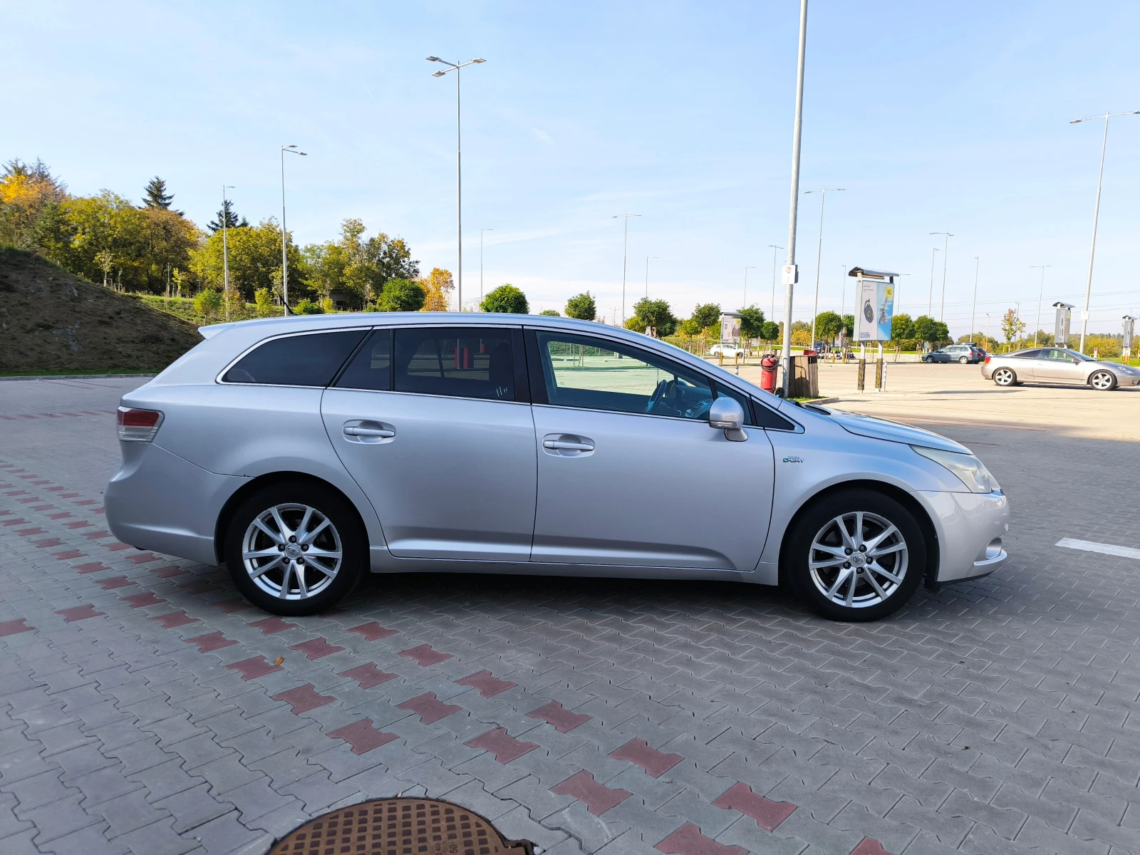 Toyota Avensis 2.2 Diesel, 150 hp - изображение 9