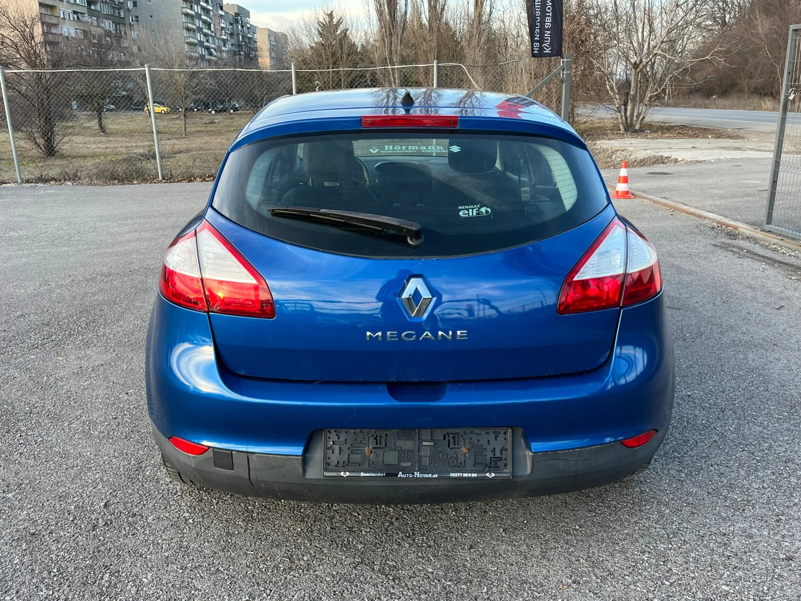 Renault Megane 1.6i 101кс - изображение 4