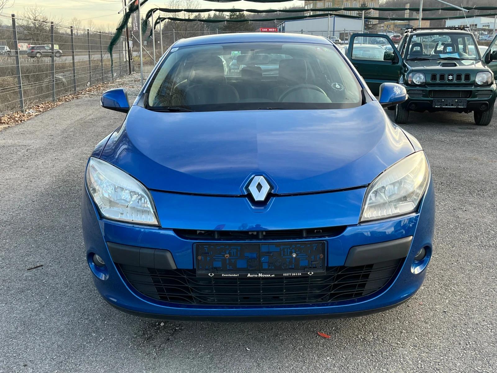 Renault Megane 1.6i 101кс - изображение 8