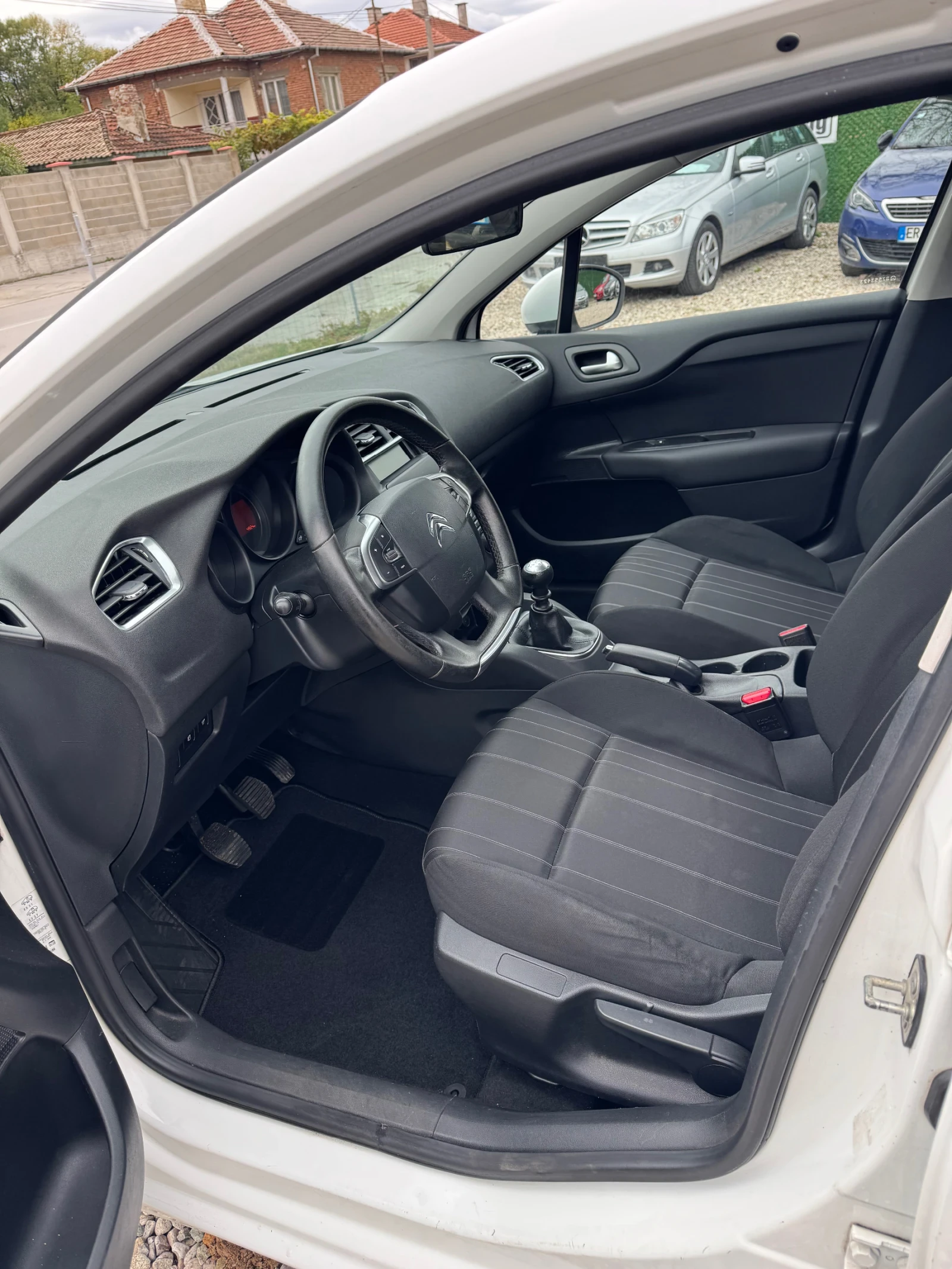 Citroen C4 1.6HDi / 6 скорости / Euro 5 - изображение 7