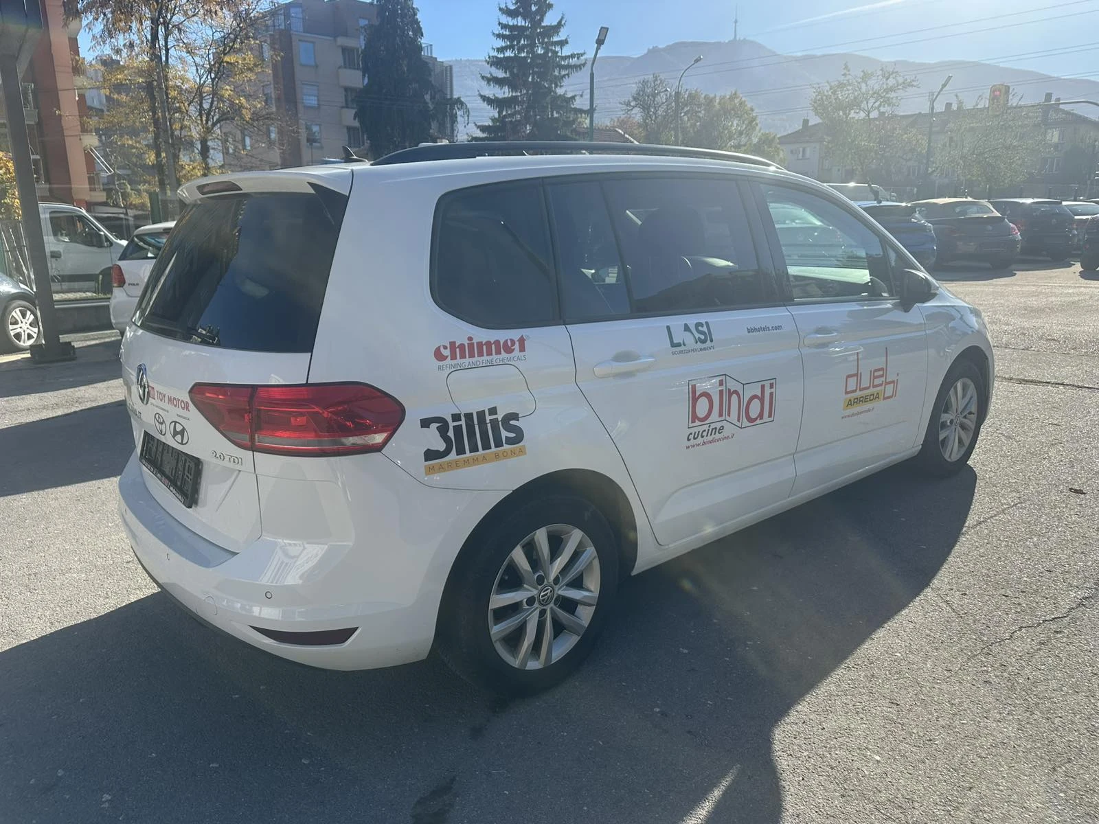 VW Touran 2.0 DISEL - изображение 5