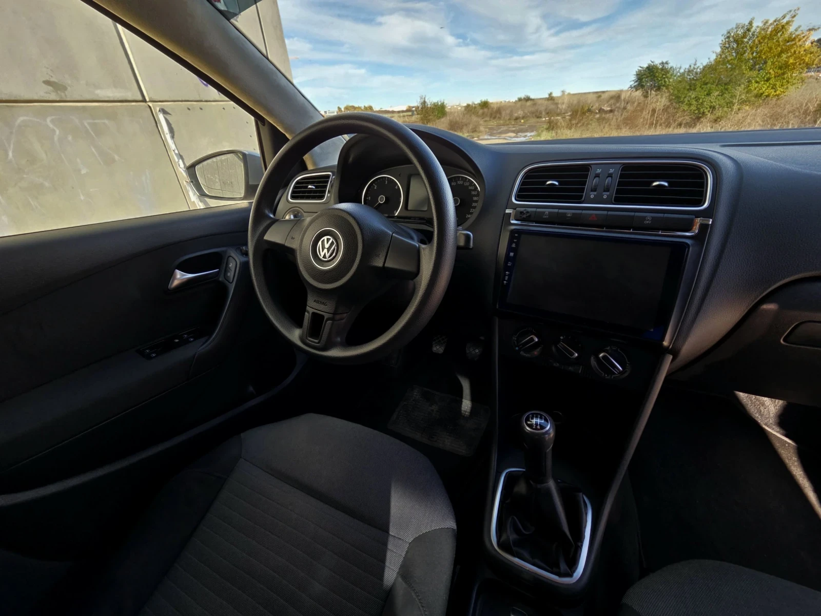 VW Polo 1.6TDI - изображение 7