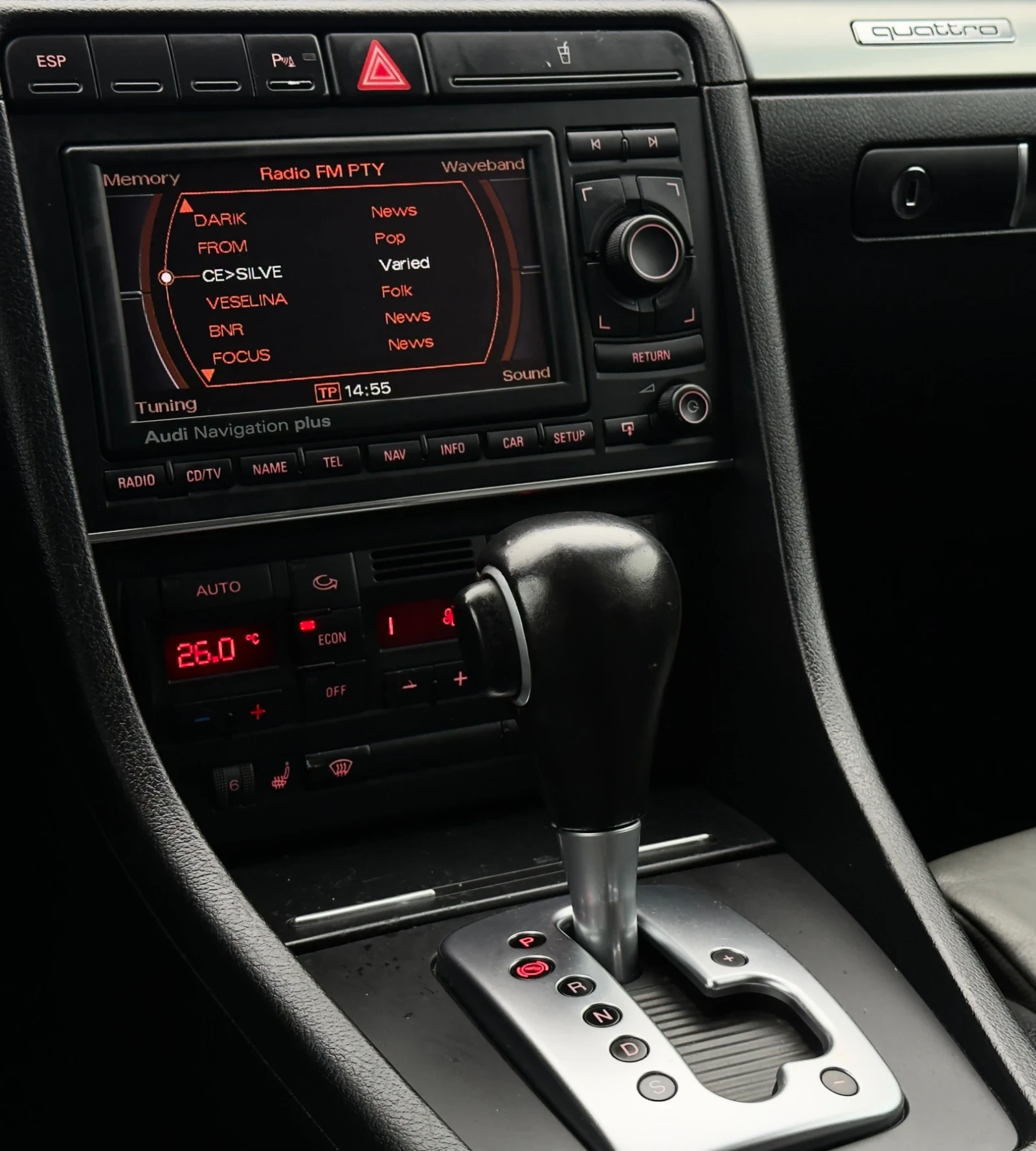 Audi A4 3.0TDi 4x4* AVTOMAT* NAVI* , снимка 13 - Автомобили и джипове - 53280809