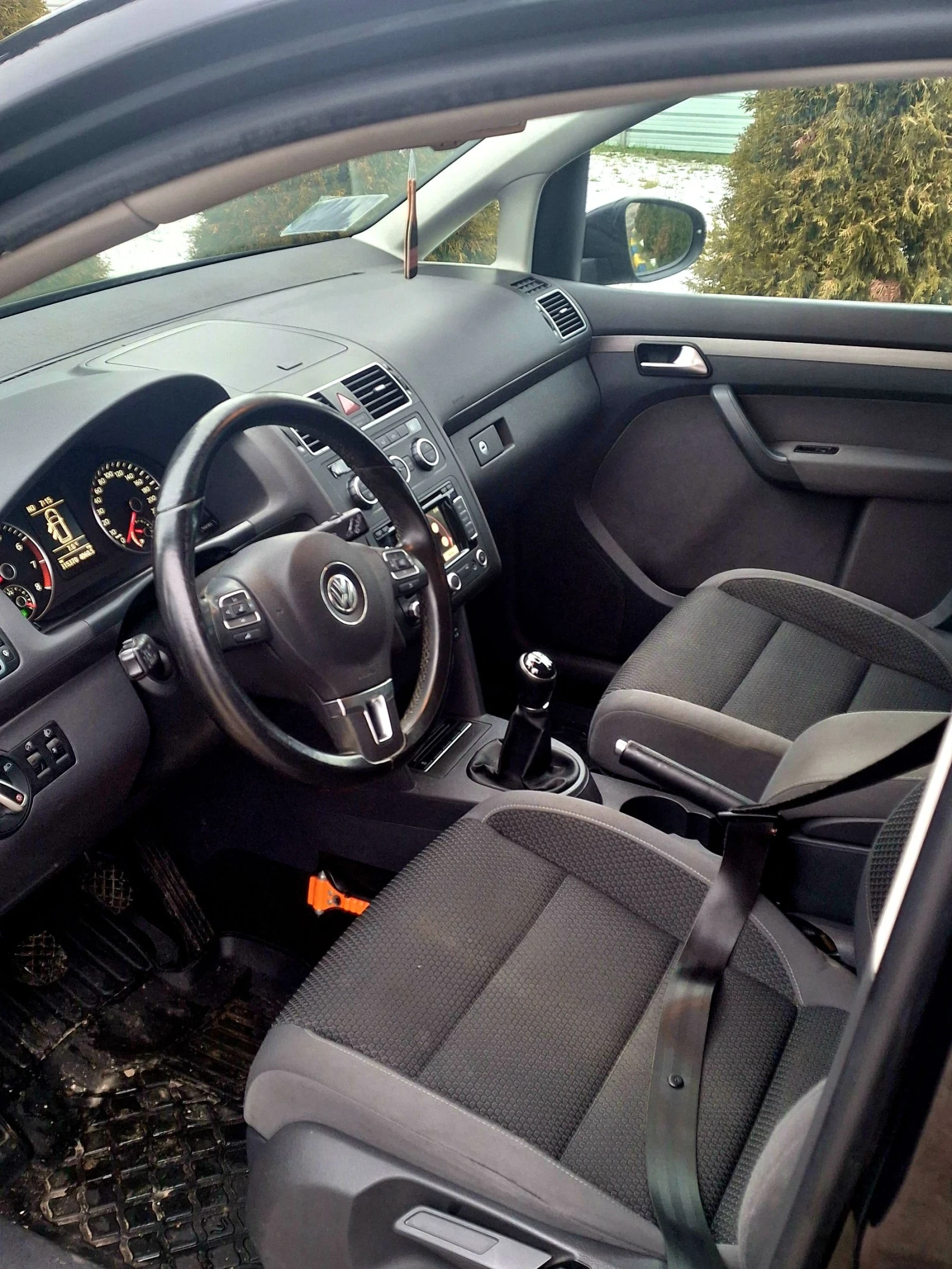 VW Touran 1.4 TSI Ecofuel - изображение 6