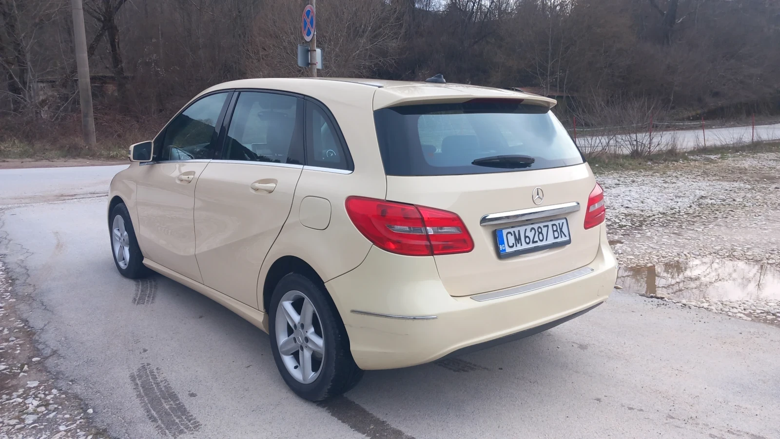 Mercedes-Benz B 180 2.0 CDI, снимка 4 - Автомобили и джипове - 54022234