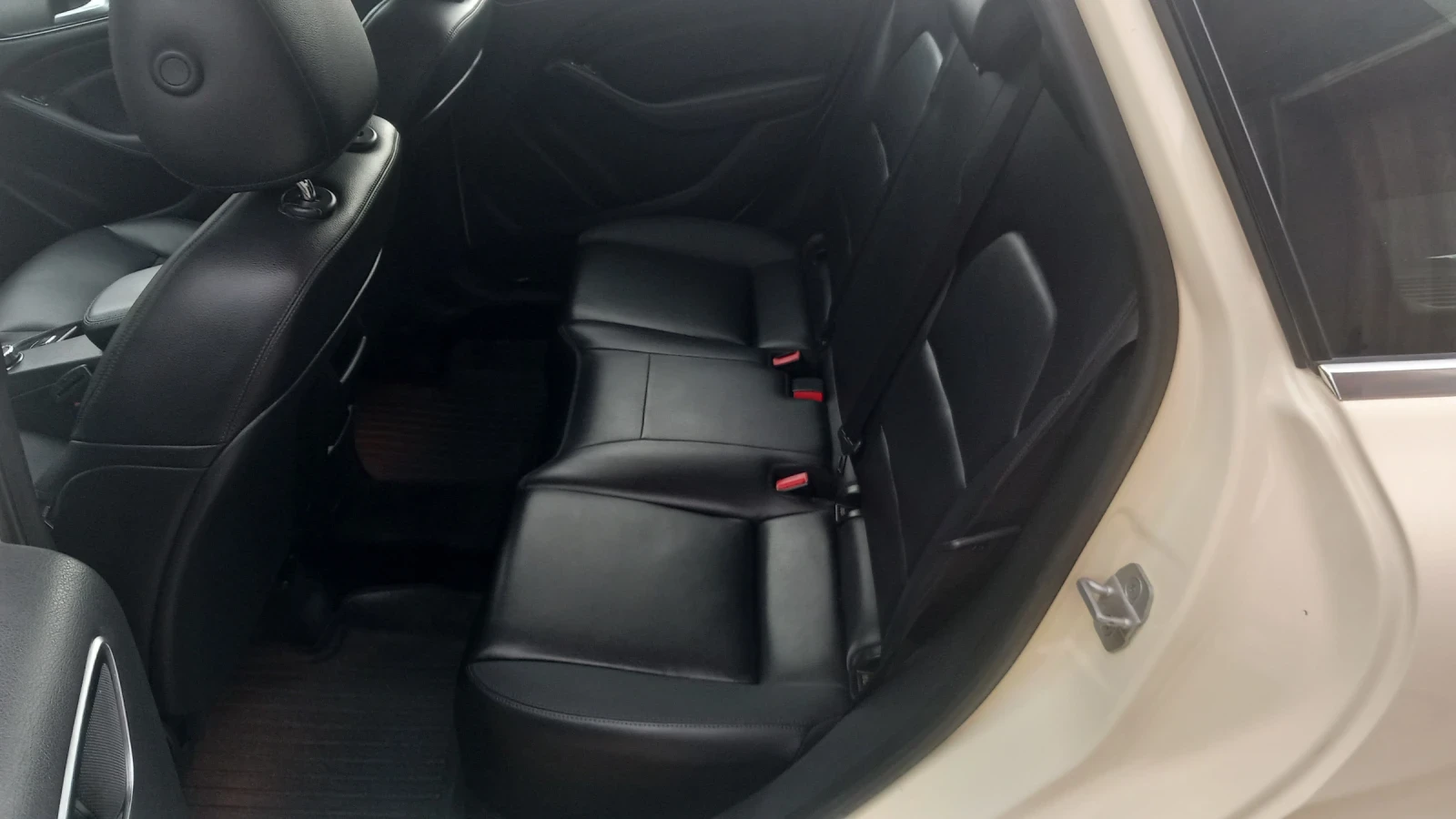 Mercedes-Benz B 180 2.0 CDI, снимка 11 - Автомобили и джипове - 54022234