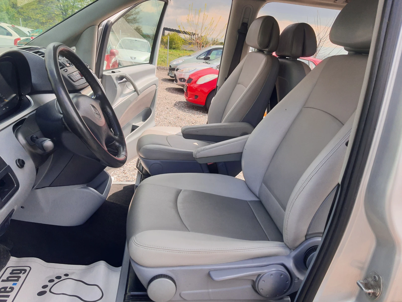 Mercedes-Benz Viano НАВИ-КОЖА, снимка 14 - Автомобили и джипове - 54286856