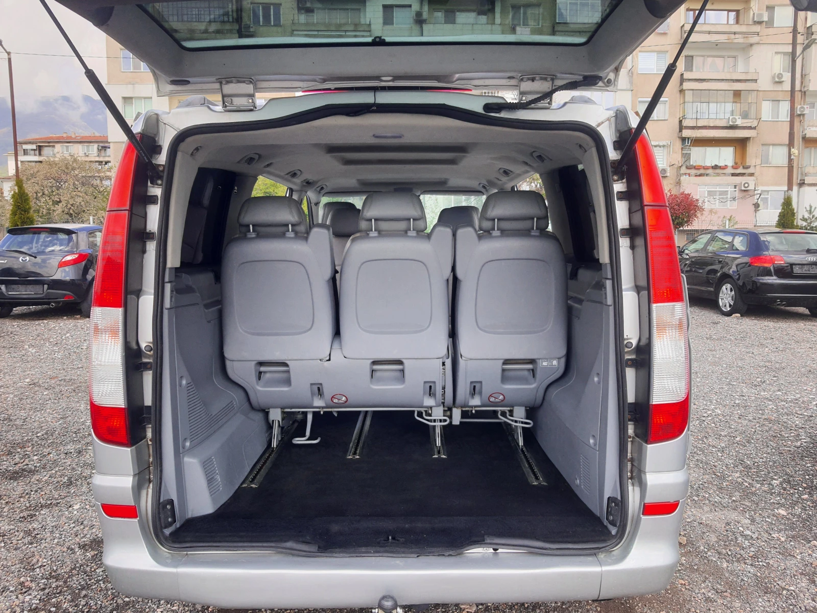 Mercedes-Benz Viano НАВИ-КОЖА, снимка 16 - Автомобили и джипове - 54286856