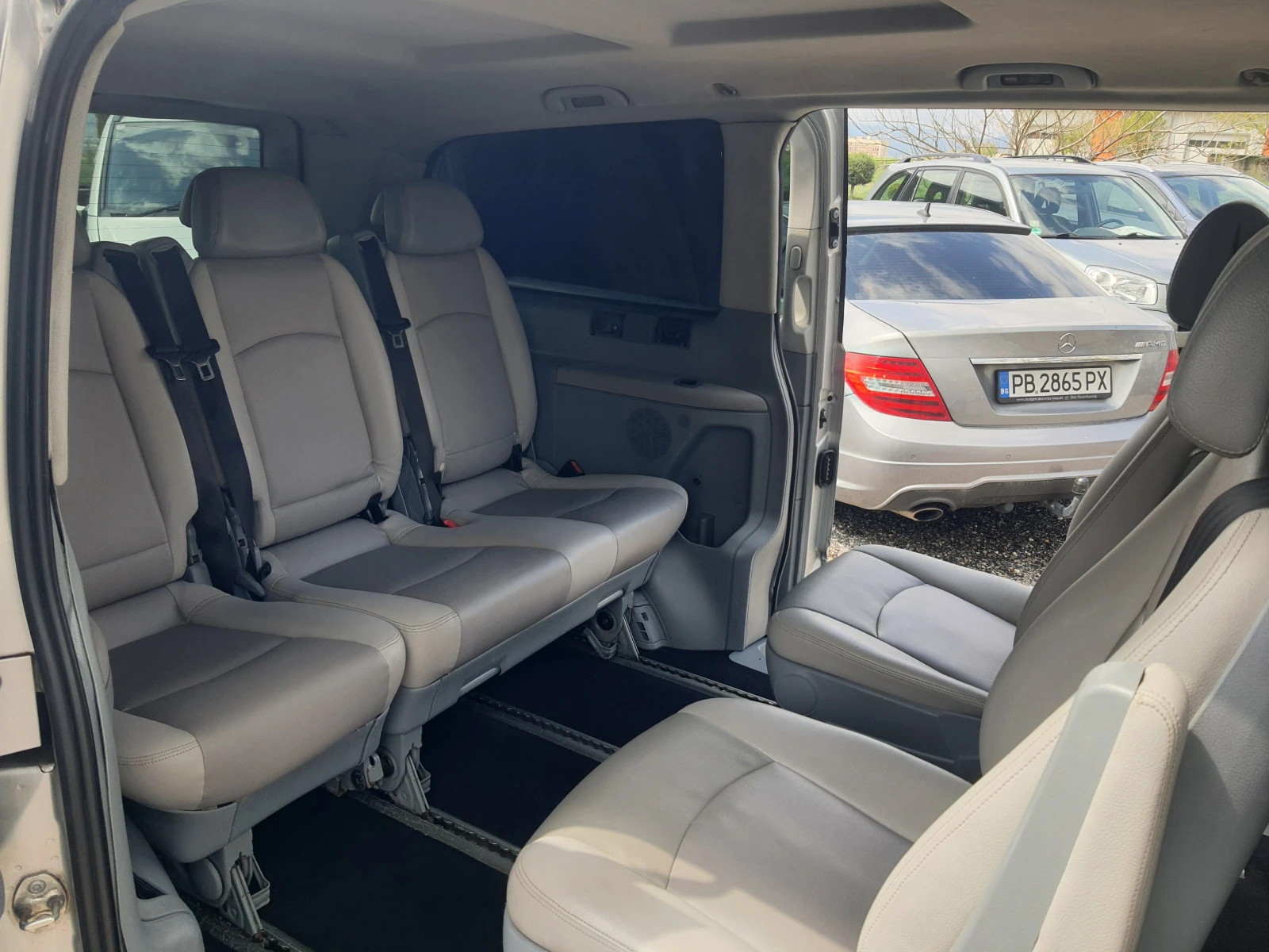 Mercedes-Benz Viano НАВИ-КОЖА, снимка 12 - Автомобили и джипове - 54286856