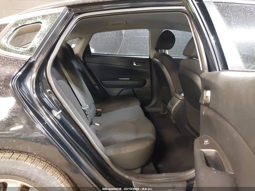 Kia Optima 2.4L I-4 DI, DOHC, VVT, 185HP Front Wheel Drive | Mobile.bg � ����������� 8