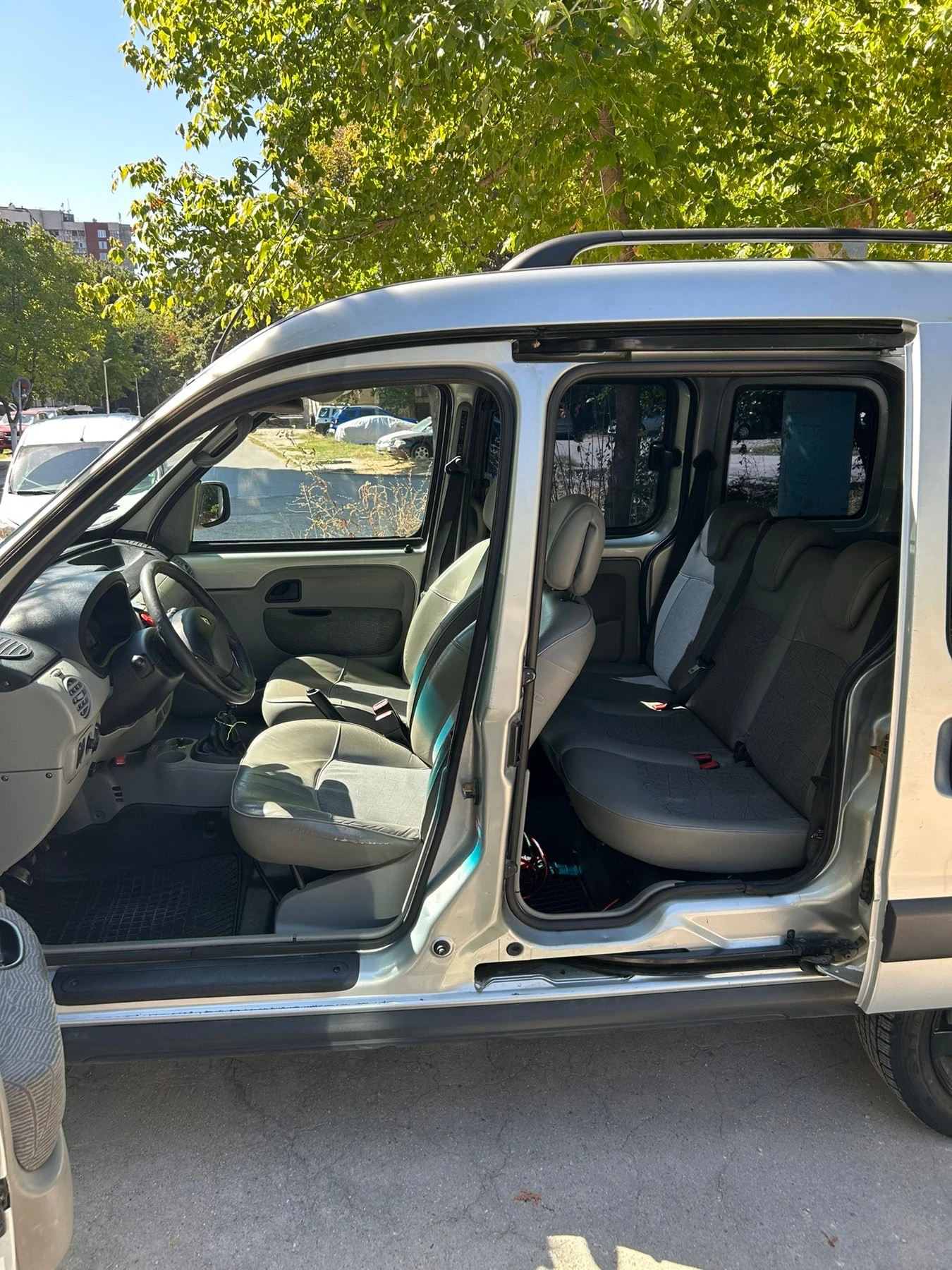 Renault Kangoo 4х4 1.6 ГАЗ, снимка 9 - Автомобили и джипове - 54603398
