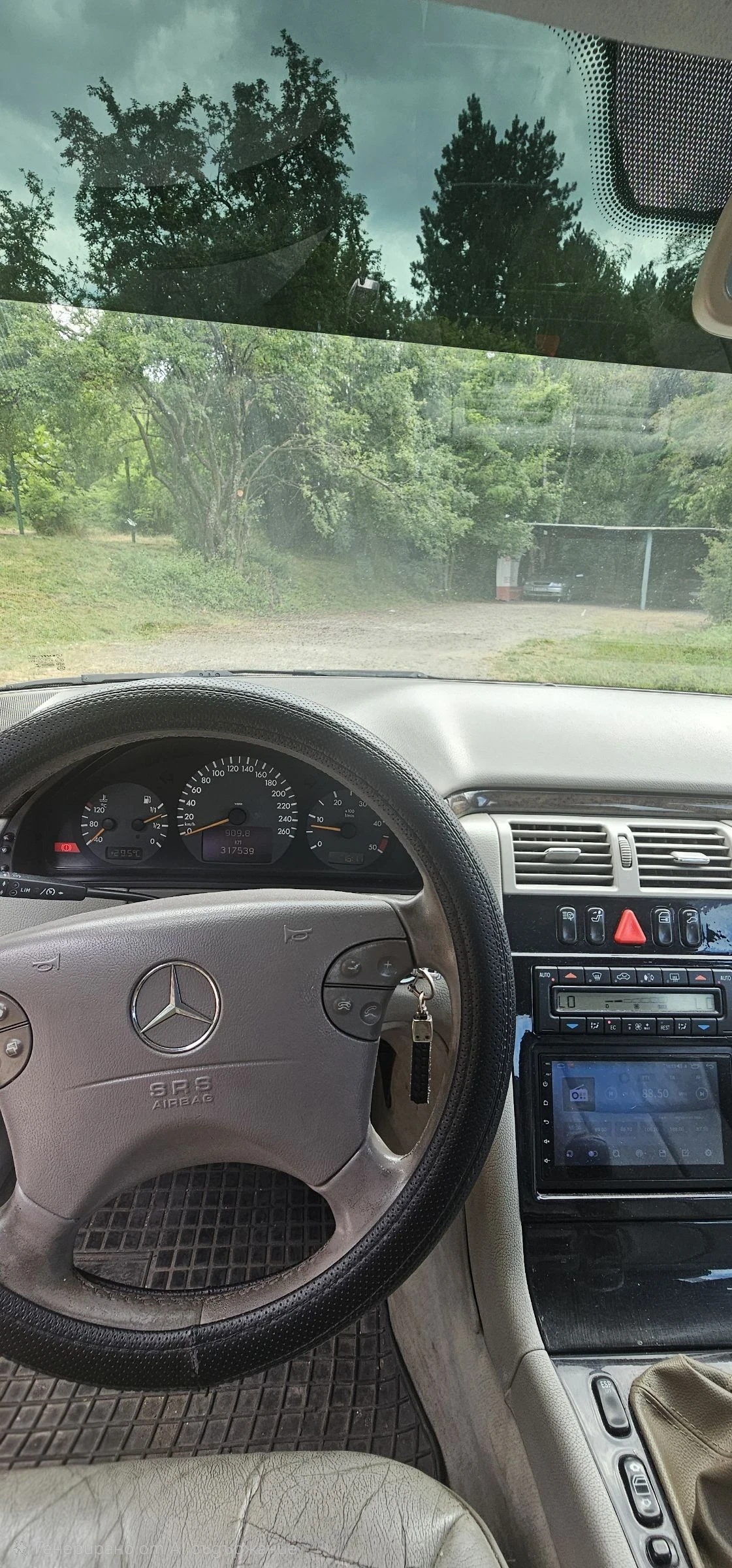 Mercedes-Benz E 270 CDI, снимка 8 - Автомобили и джипове - 55035816