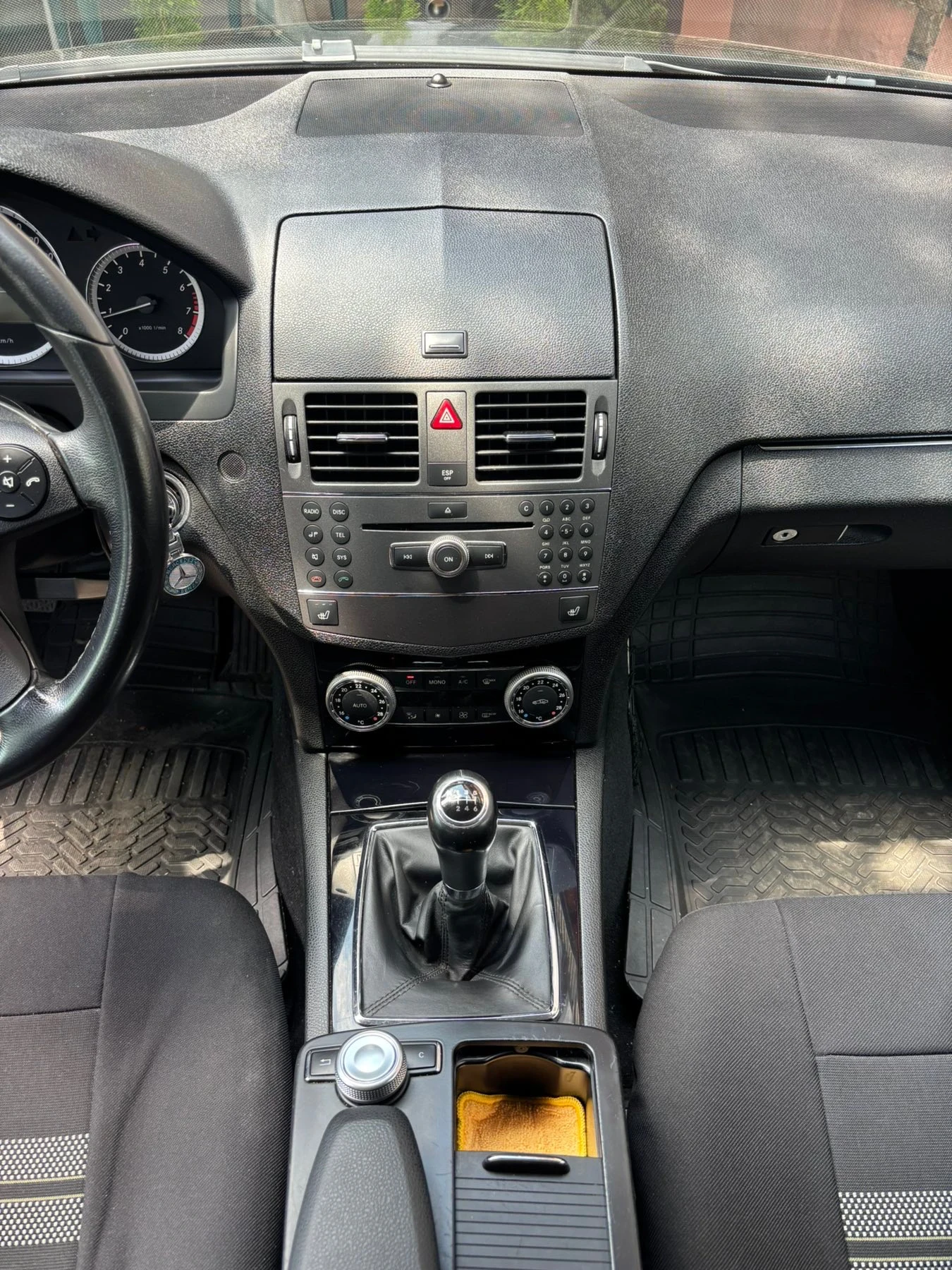 Mercedes-Benz C 180, снимка 6 - Автомобили и джипове - 55185586