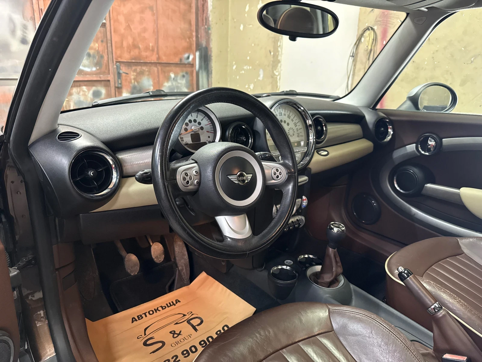 Mini Clubman 1.6i | Парктроник | двойна панорама | , снимка 7 - Автомобили и джипове - 55302750