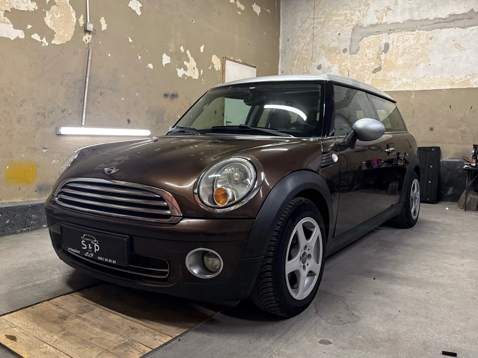 Mini Clubman 1.6i | Парктроник | двойна панорама | , снимка 3 - Автомобили и джипове - 55302750