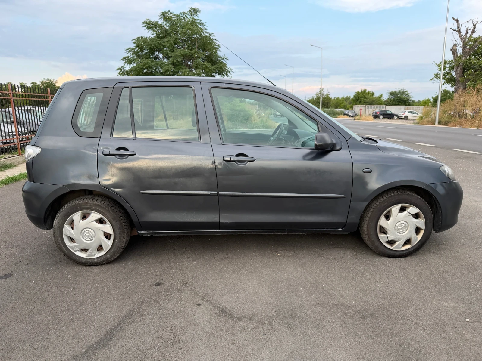 Mazda 2 1.3 Клима 75к.с., снимка 2 - Автомобили и джипове - 55327719