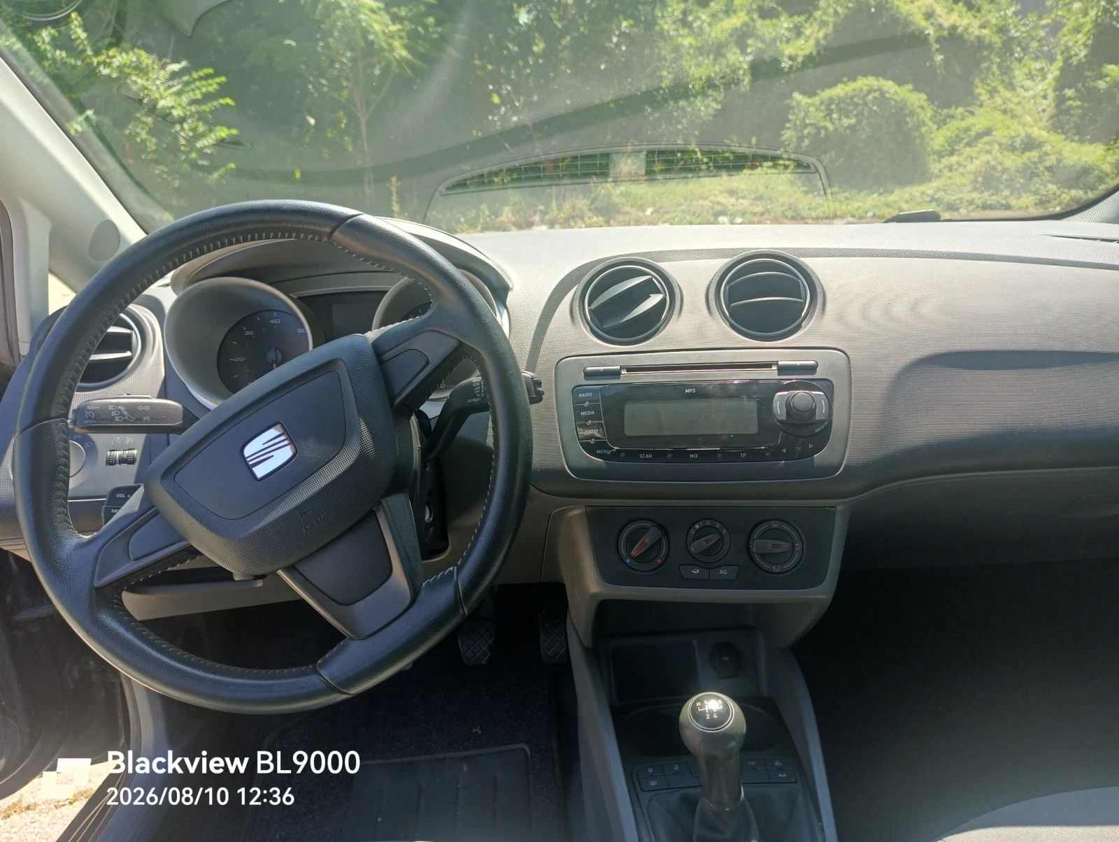 Seat Ibiza 1, 6 TDI, 90kc., снимка 12 - Автомобили и джипове - 55624659