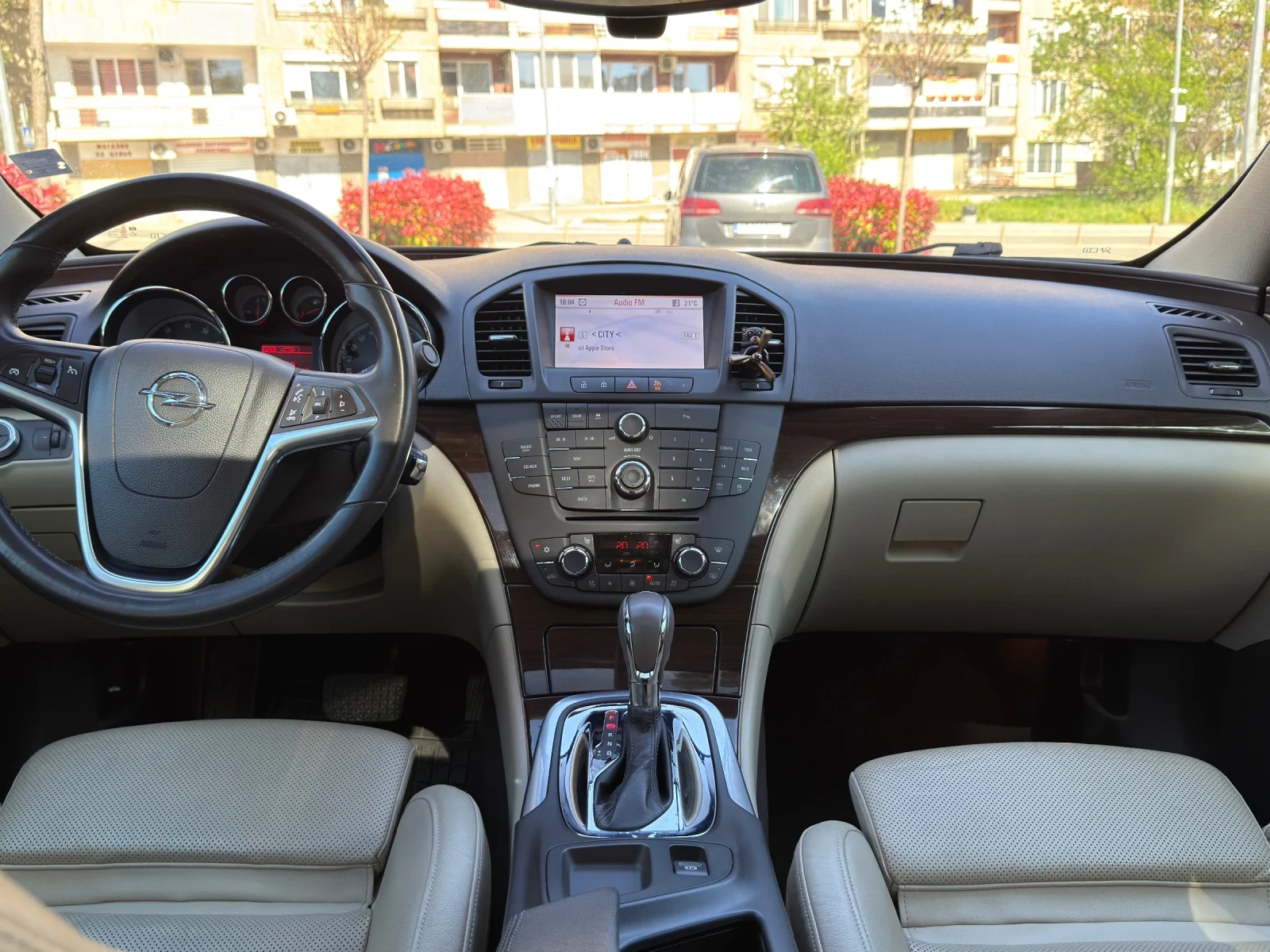 Opel Insignia 2.0 Turbo 4x4, снимка 6 - Автомобили и джипове - 56338940