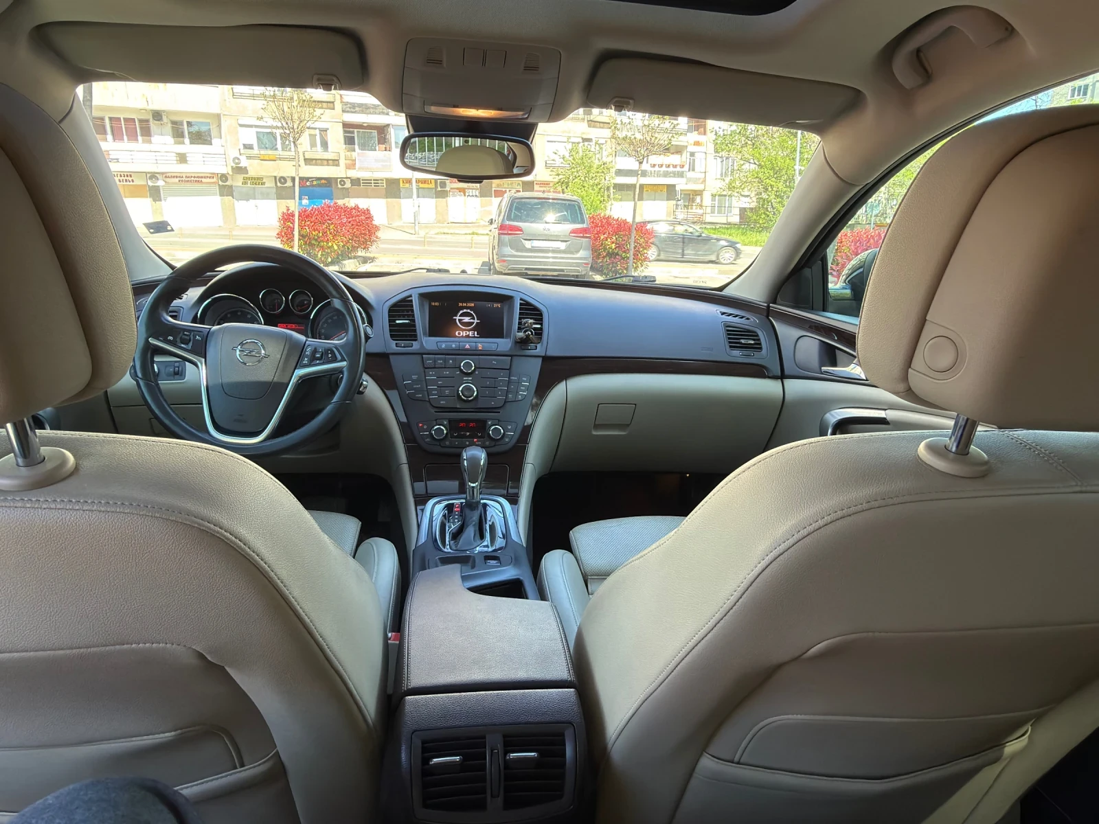 Opel Insignia 2.0 Turbo 4x4, снимка 5 - Автомобили и джипове - 56338940