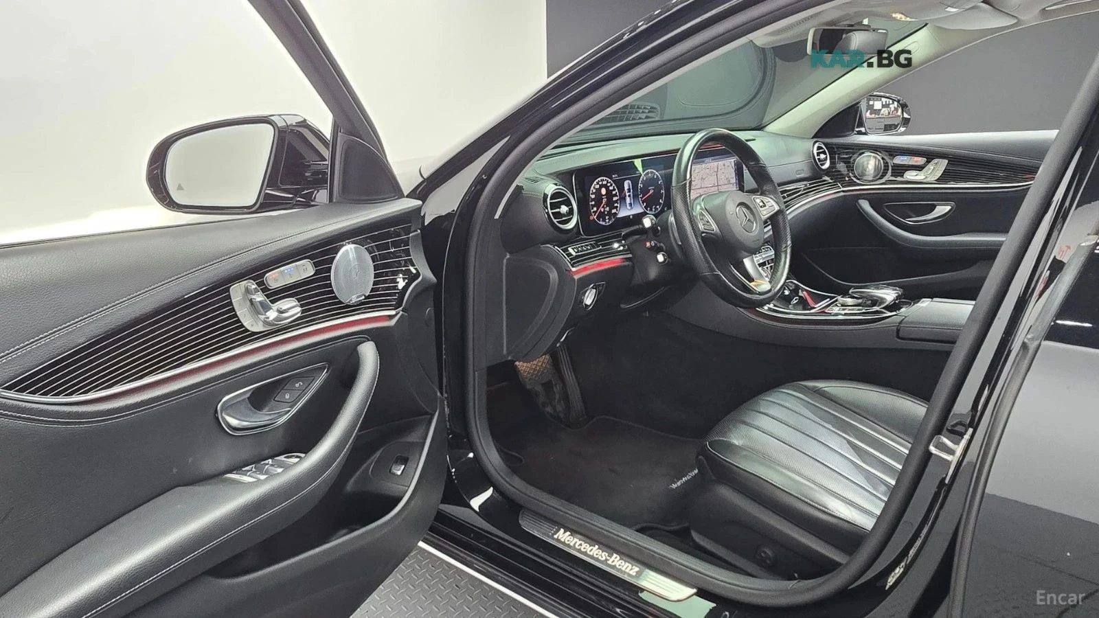 Mercedes-Benz E 400, снимка 9 - Автомобили и джипове - 56716811