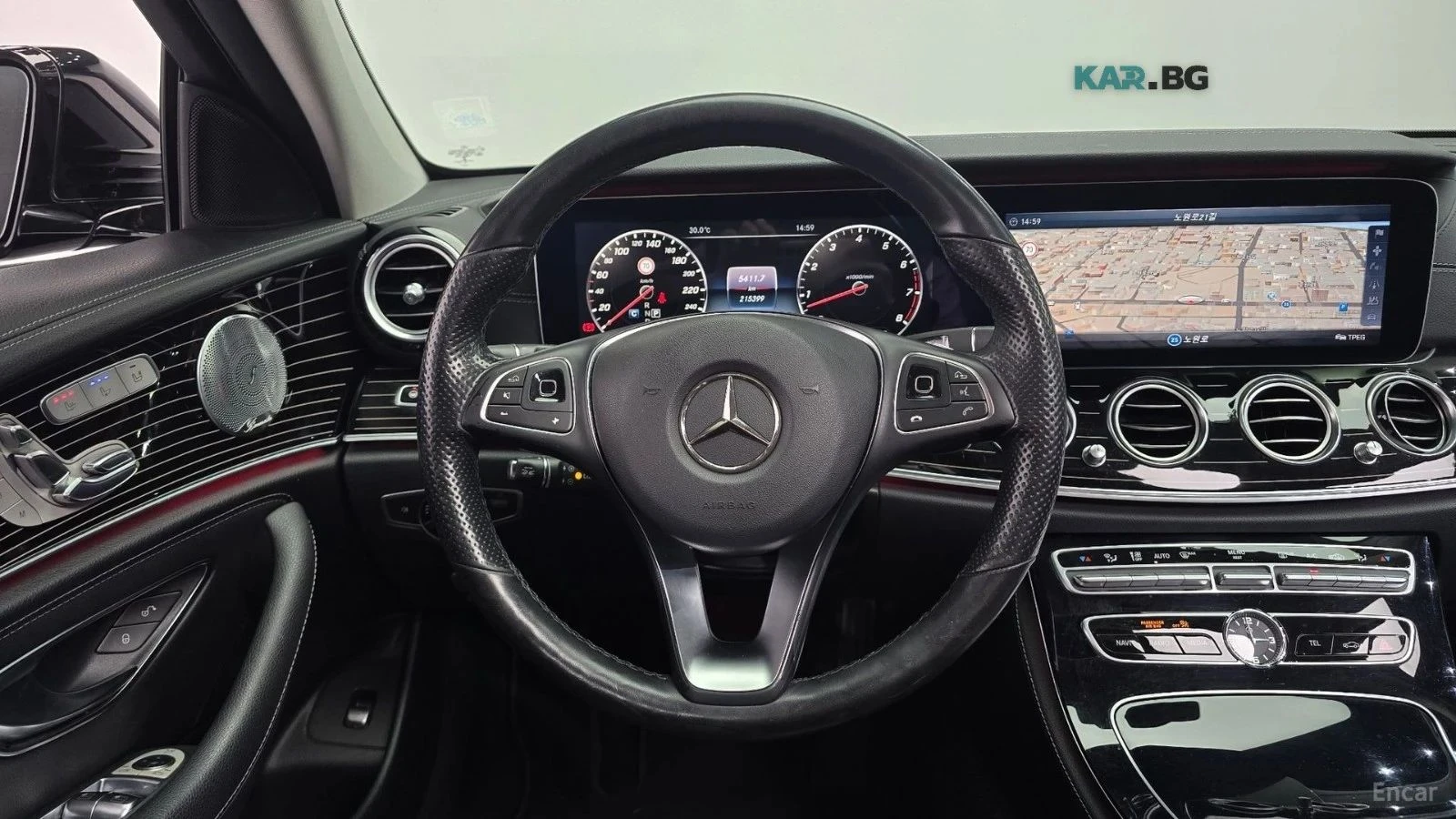 Mercedes-Benz E 400, снимка 12 - Автомобили и джипове - 56716811