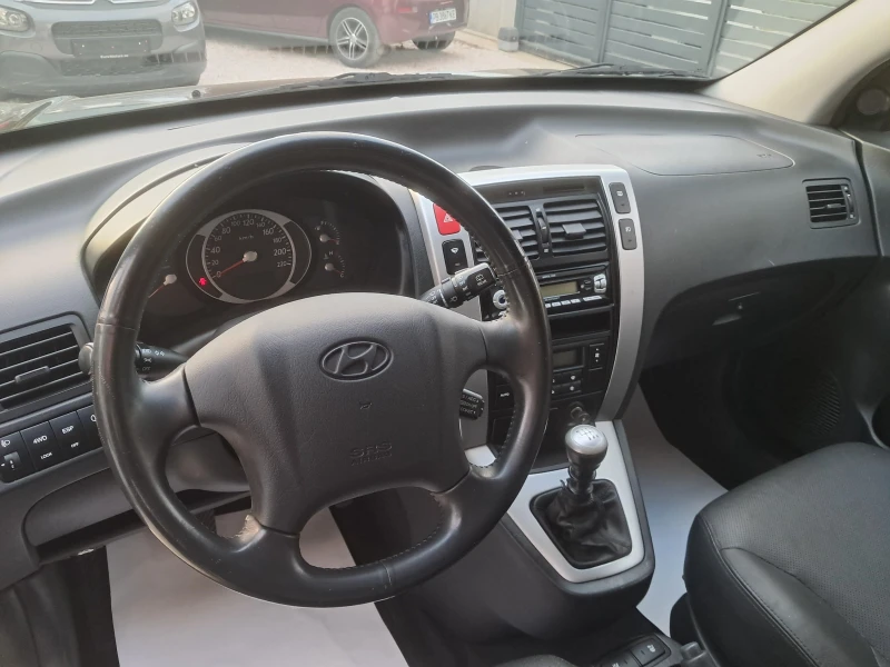 Hyundai Tucson -84000км., снимка 10 - Автомобили и джипове - 47779279