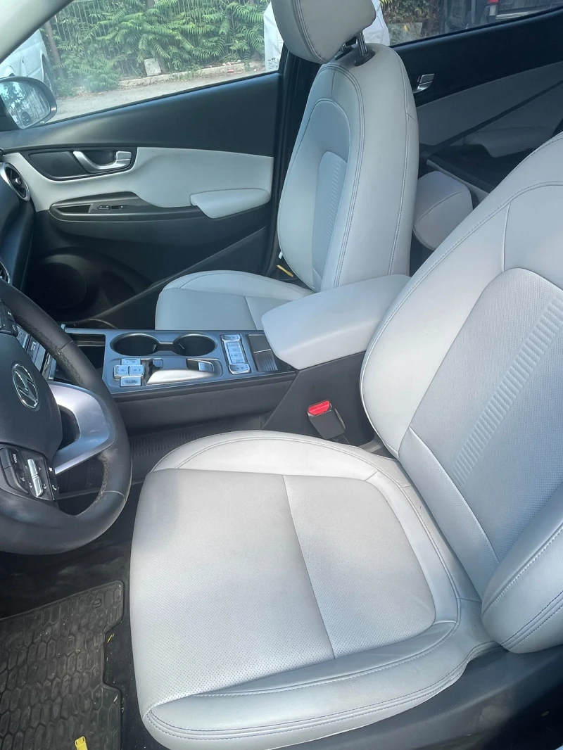 Hyundai Kona 64kw 1600 km!, снимка 6 - Автомобили и джипове - 52354386