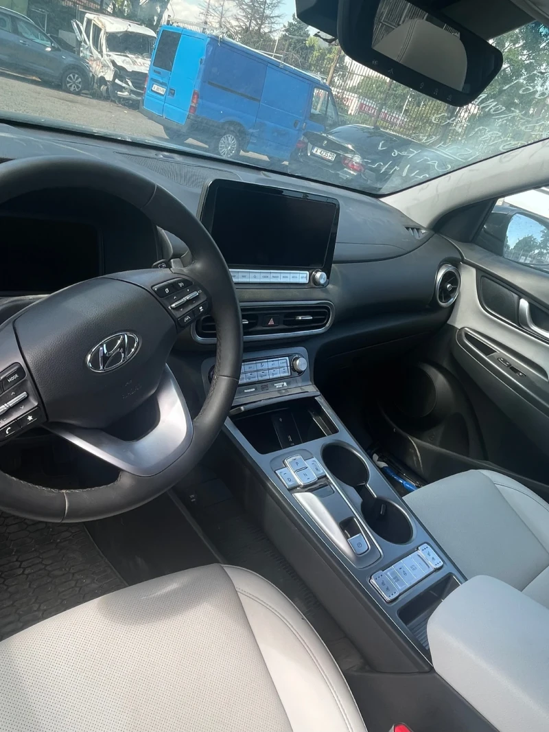 Hyundai Kona 64kw 1600 km!, снимка 5 - Автомобили и джипове - 52354386