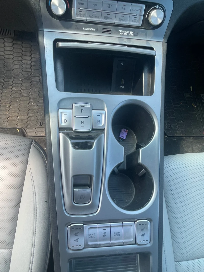 Hyundai Kona 64kw 1600 km!, снимка 7 - Автомобили и джипове - 52354386