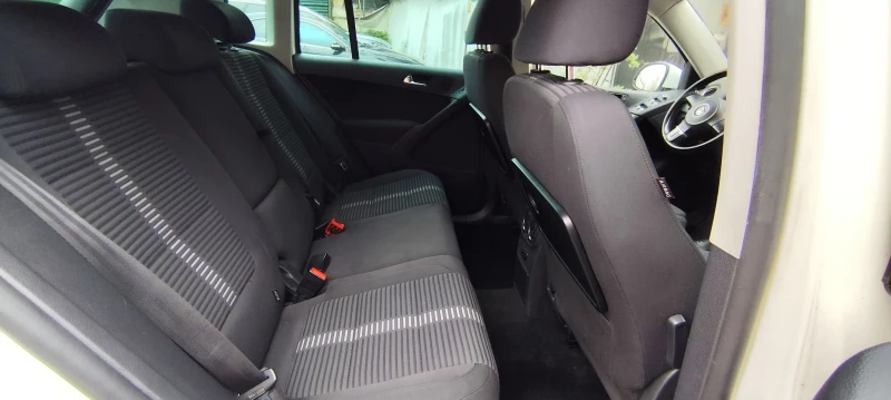VW Tiguan 2.0 TDI 4х4 , снимка 9 - Автомобили и джипове - 52309090