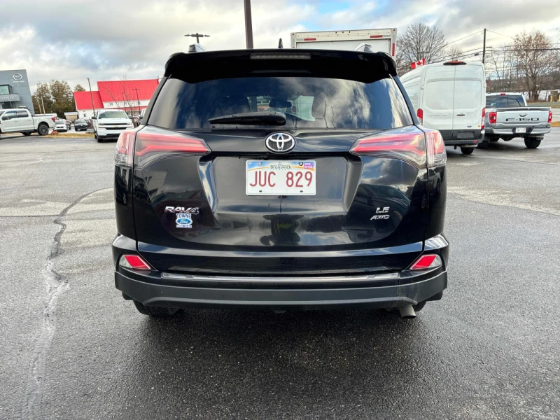 Toyota Rav4 CARFAX* АВТОФИНАНСИРАНЕ* БЕЗ ПЪРВОНАЧАЛНА ВНОСКА* , снимка 6 - Автомобили и джипове - 52568894