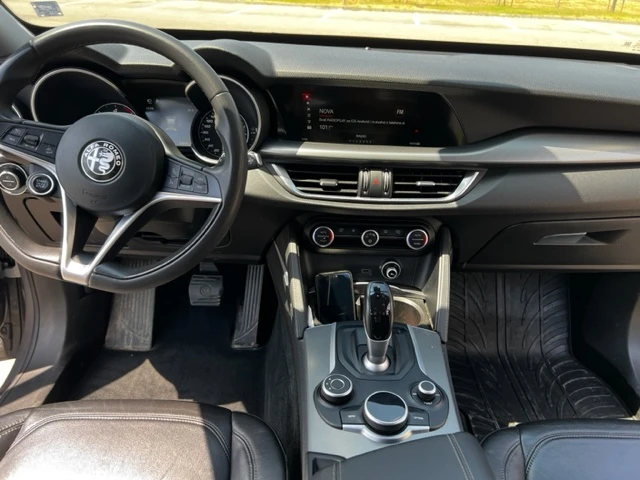 Alfa Romeo Stelvio, снимка 12 - Автомобили и джипове - 49678190