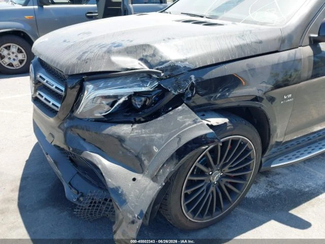Mercedes-Benz GLS 63 AMG 4MATIC | CARFAX | АВТОКРЕДИТ БЕЗ ПЪРВОНАЧАЛНА, снимка 10 - Автомобили и джипове - 55405910