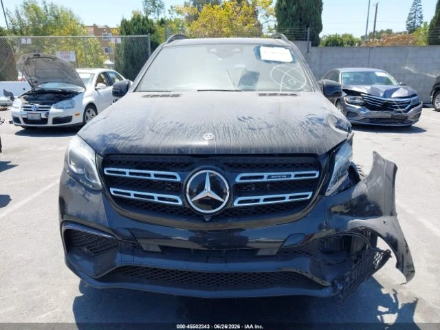 Mercedes-Benz GLS 63 AMG 4MATIC | CARFAX | АВТОКРЕДИТ БЕЗ ПЪРВОНАЧАЛНА, снимка 2 - Автомобили и джипове - 55405910