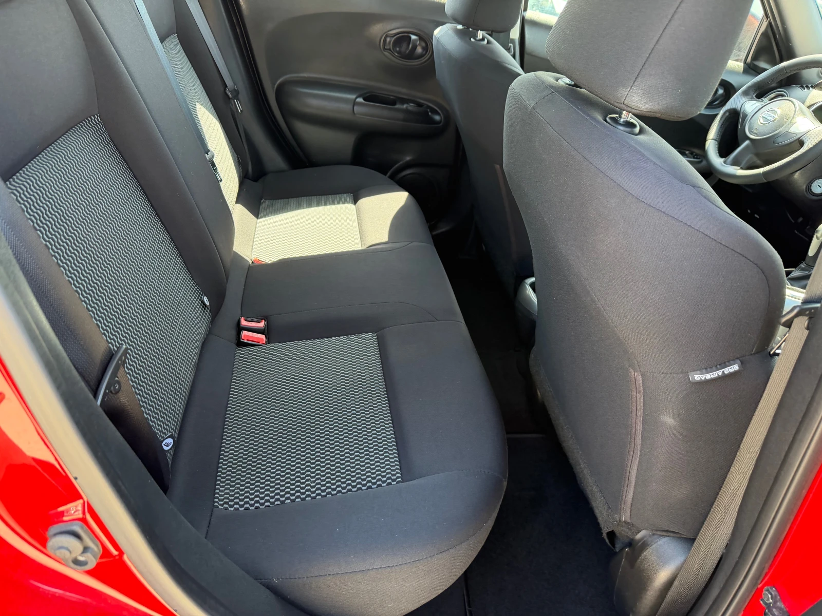 Nissan Juke 1.6 ГАЗ.ИНЖ., снимка 14 - Автомобили и джипове - 52129230