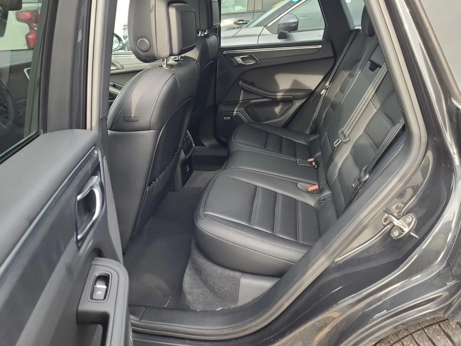 Porsche Macan GTS * * CARFAX * *   * *  | Mobile.bg   9