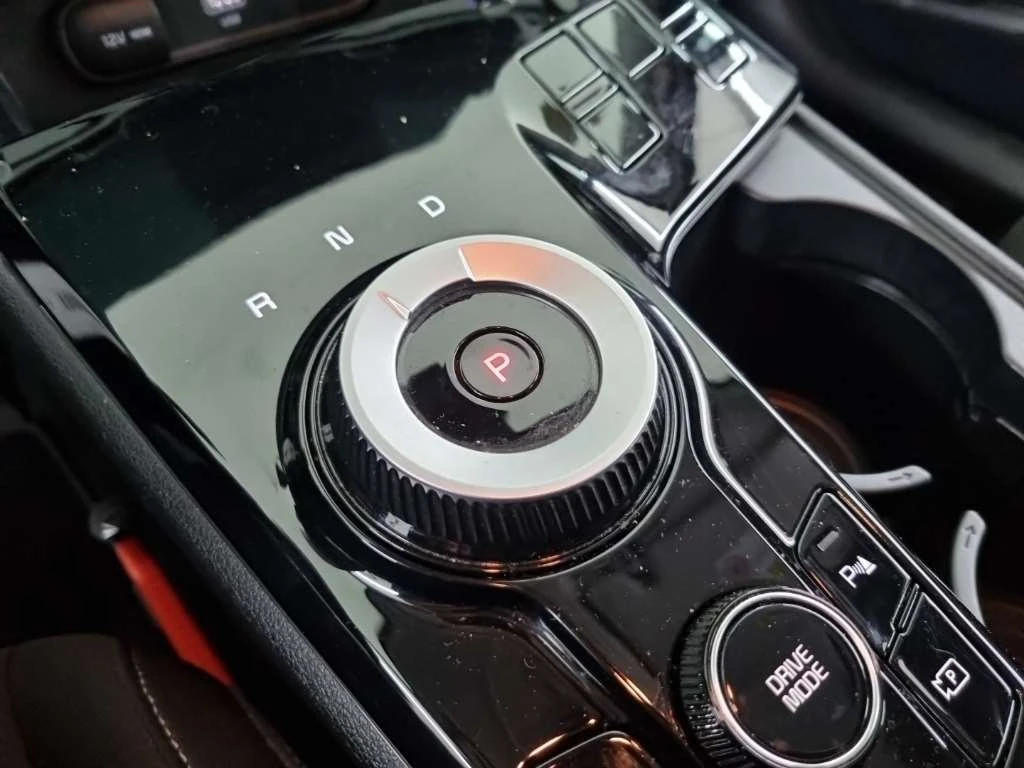 Kia Sportage 1.6 T-GDI DynamicLine - Hybrid, снимка 14 - Автомобили и джипове - 54080456