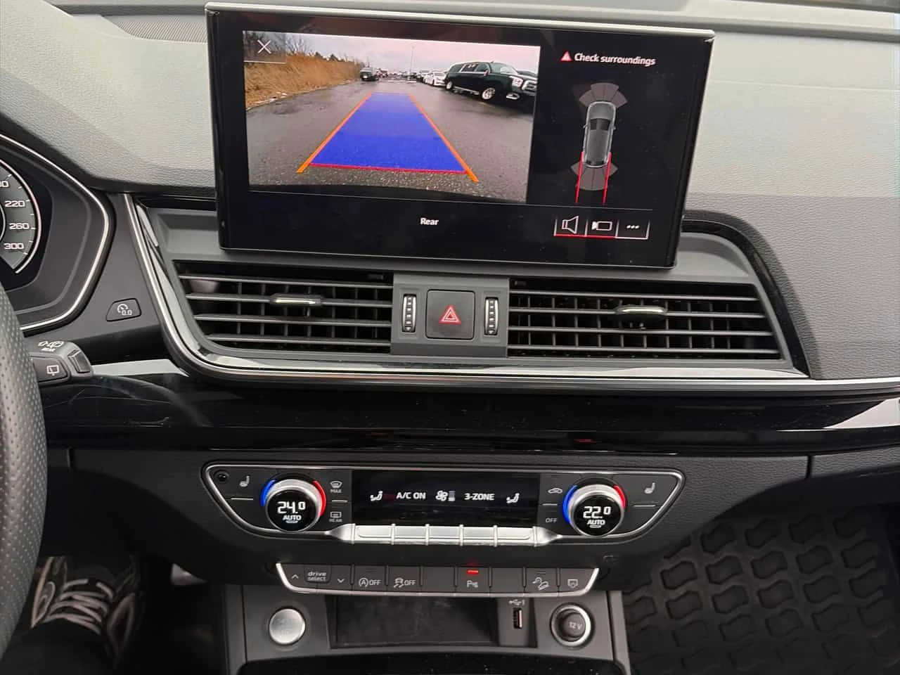 Audi Q5 Progressiv  CARFAX, снимка 9 - Автомобили и джипове - 54226754