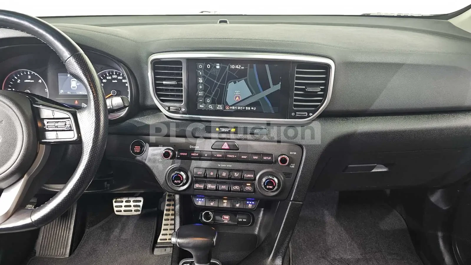 Kia Sportage 2.0| ОБДУХВАНЕ| КАМЕРА| ПОДГРЕВ| ВКЛ.ТЕХНОТЕСТ, снимка 7 - Автомобили и джипове - 54909556