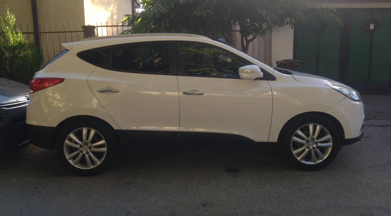 Hyundai IX35 2.0crdi, снимка 3 - Автомобили и джипове - 54948654