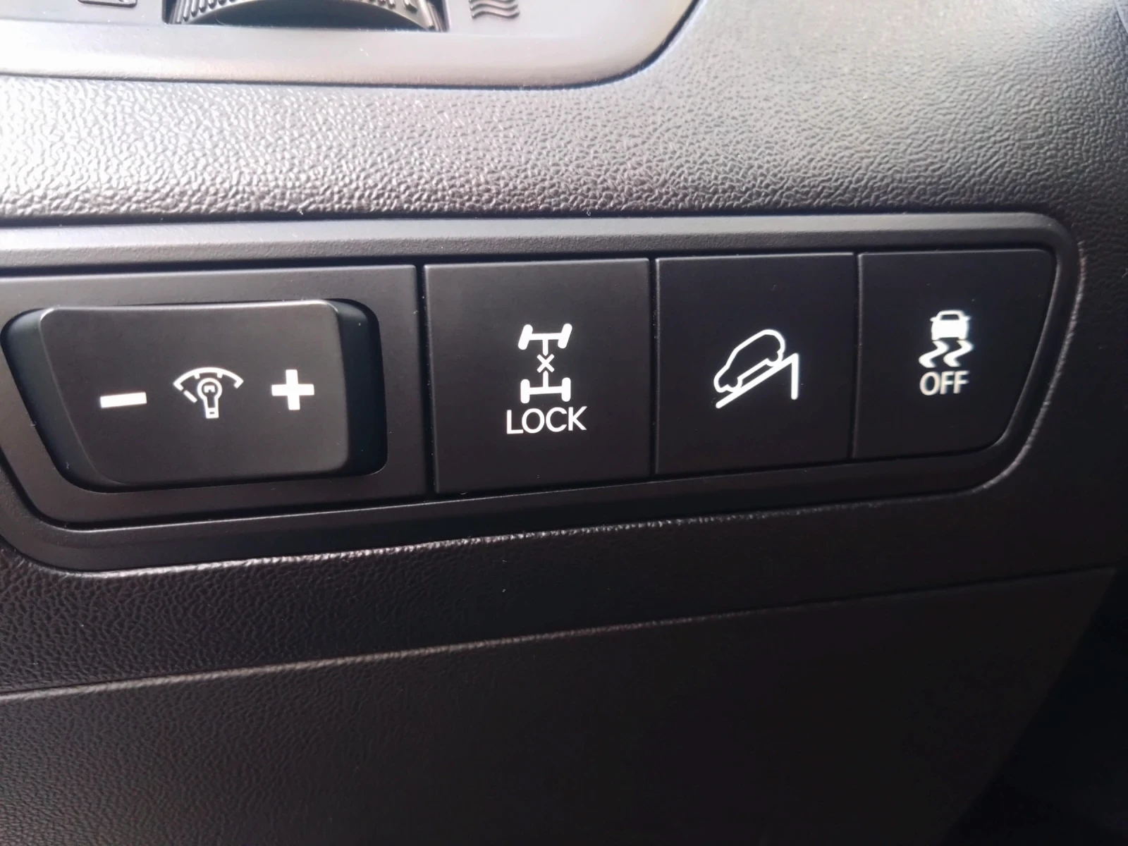 Hyundai IX35 2.0crdi, снимка 17 - Автомобили и джипове - 54948654