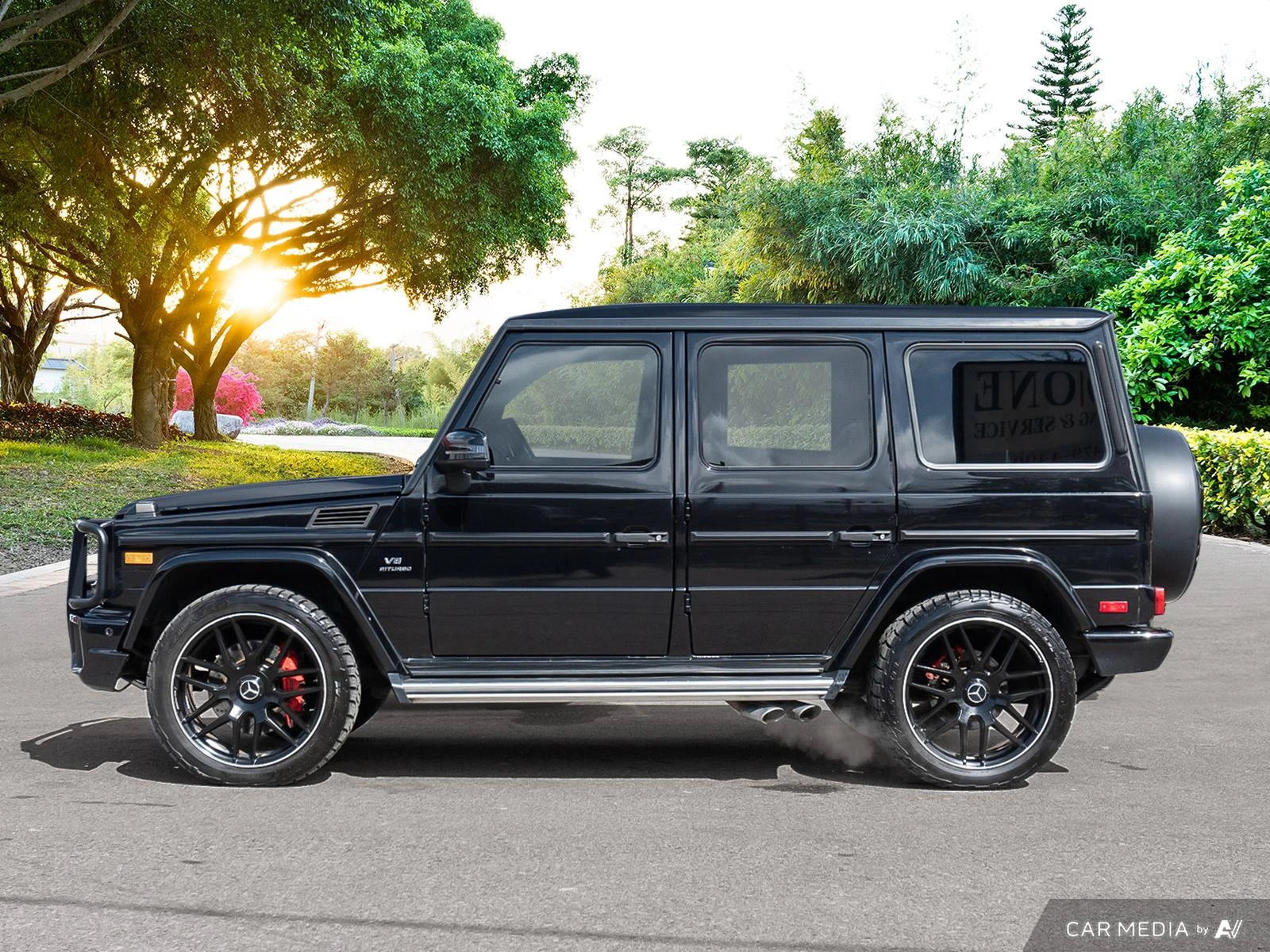 Mercedes-Benz G 63 AMG G63 AMG | CARFAX CLEAN | CERAMIC COATING, снимка 3 - Автомобили и джипове - 55130442