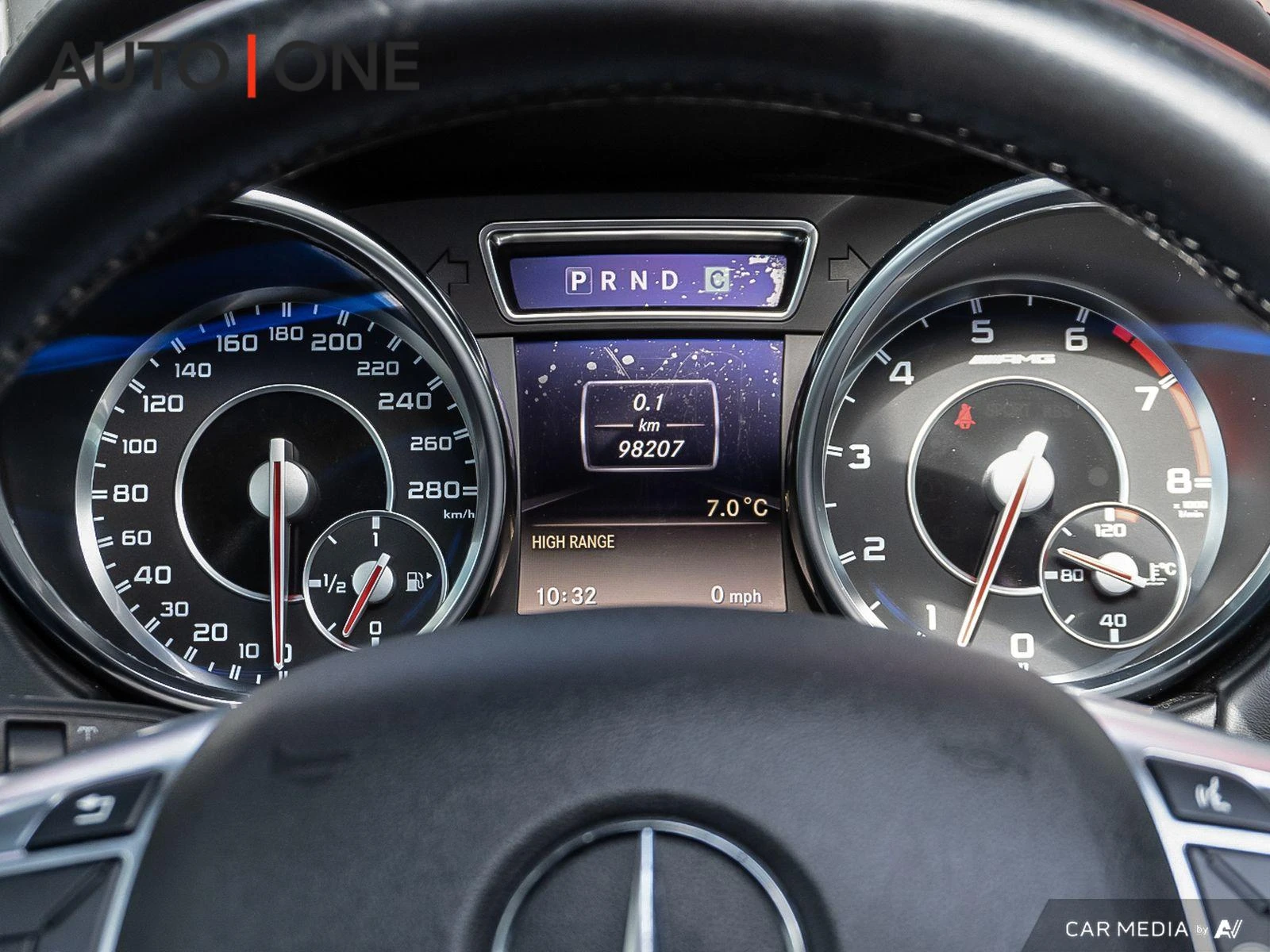 Mercedes-Benz G 63 AMG G63 AMG | CARFAX CLEAN | CERAMIC COATING, снимка 16 - Автомобили и джипове - 55130442