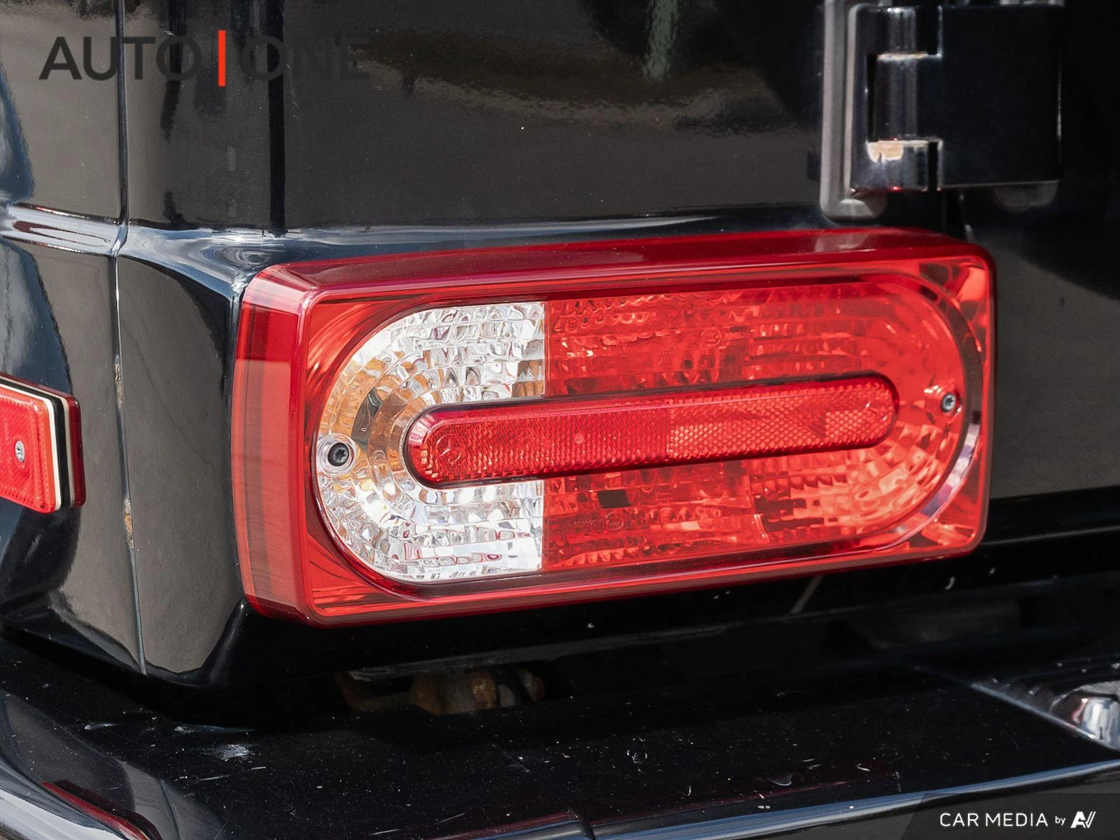 Mercedes-Benz G 63 AMG G63 AMG | CARFAX CLEAN | CERAMIC COATING, снимка 12 - Автомобили и джипове - 55130442