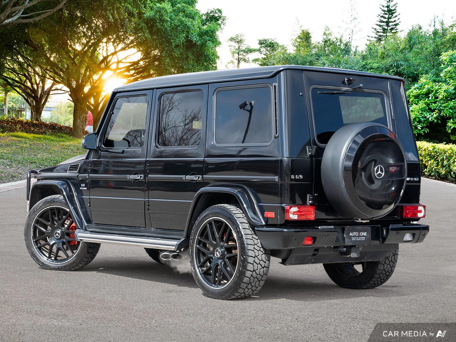 Mercedes-Benz G 63 AMG G63 AMG | CARFAX CLEAN | CERAMIC COATING, снимка 4 - Автомобили и джипове - 55130442